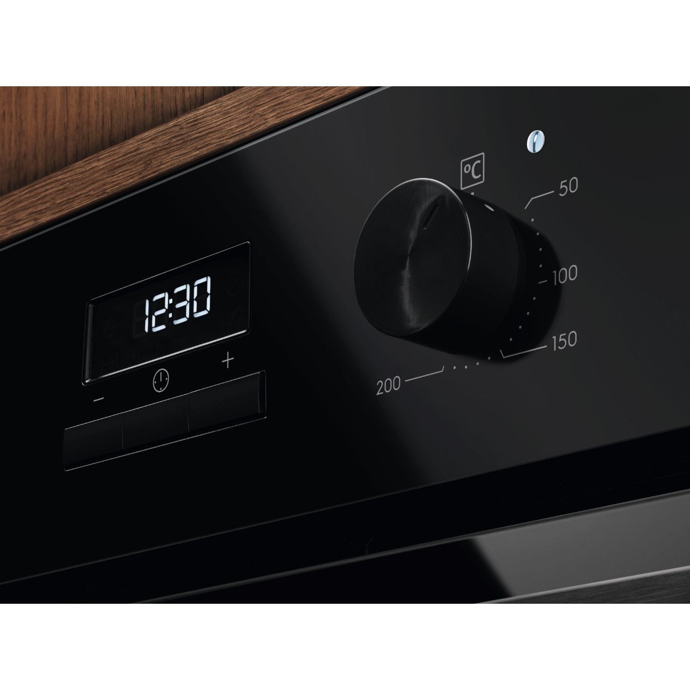 Electrolux 300 Series 60 cm Built-in Electric Oven KOHGE00BK