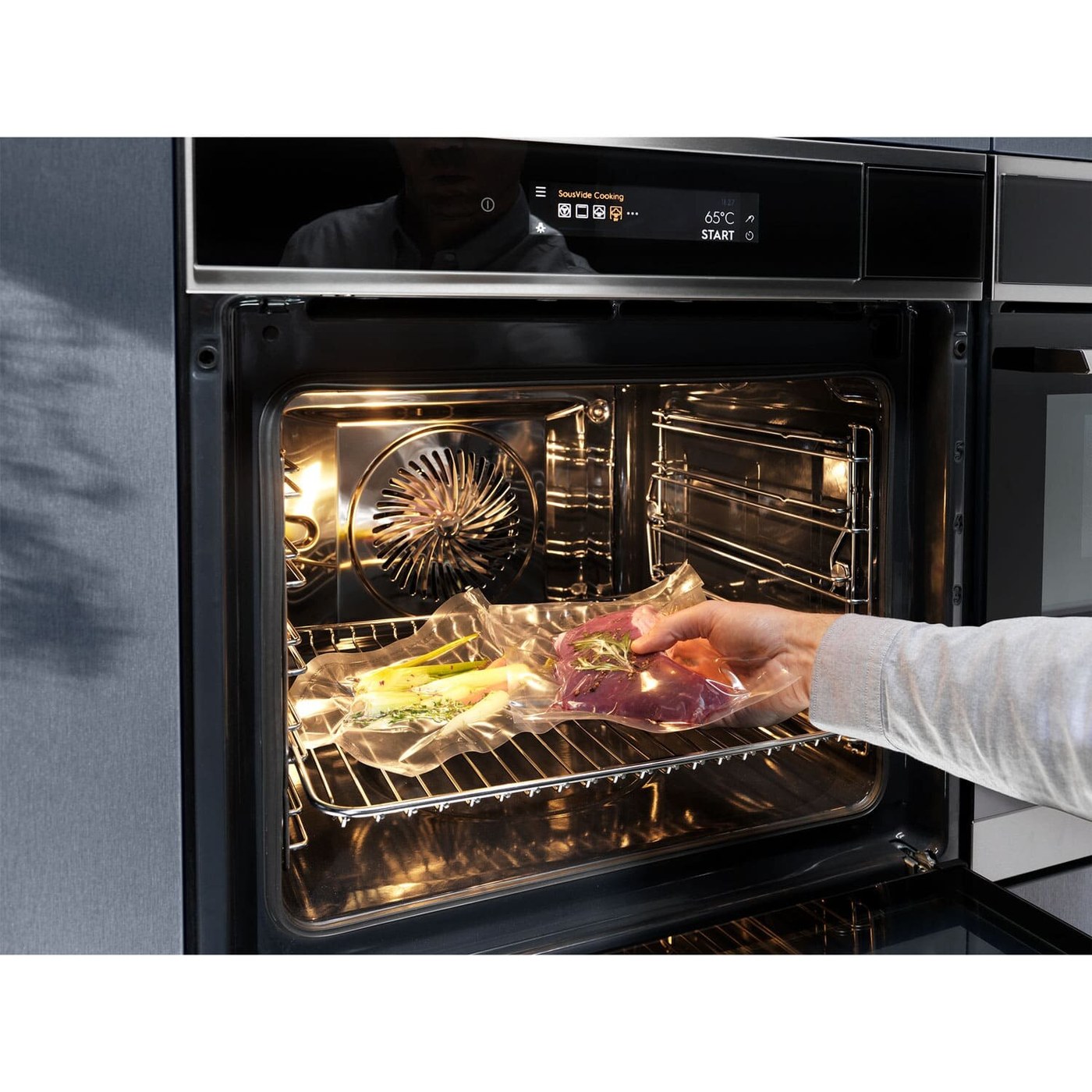 Electrolux 60 cm Built-in Steam Oven KOAAS31X - view 9